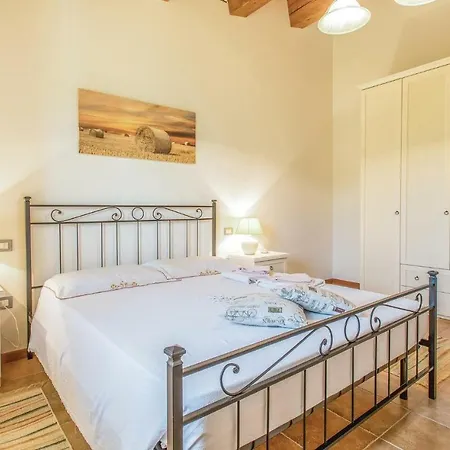 アパート Two-bedroom In Urbino -pu- *